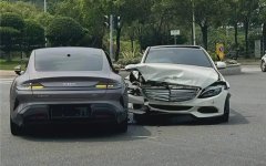 全网首次小米SU7与奔驰对撞事故曝光！