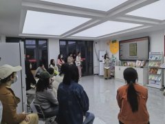 大学生社区实践计划丨青马学员赴总港西岸社区开展“遇见非遗，布里生花”扎