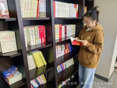 荣市街道秋林社区开展健康阅读主题宣传活动
