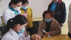 科学饮食，健康生活，远离糖尿病——社区糖尿病健康宣教