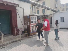 南口镇人大主席李燕一行深入水厂路社区检查文明城区创建工作