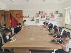 乐读书 共成长—南山社区开展“世界读书日”活动