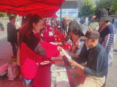 西市街道扎实开展第36个“爱国卫生月”系列活动