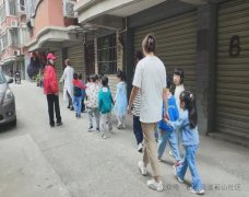 【家校社共育】“少儿游 沉浸式体验社区亲子漫时光”——社区游学体验活动