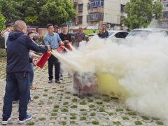凤阳一村社区：开展“实战化”消防演练 筑起安全防火墙