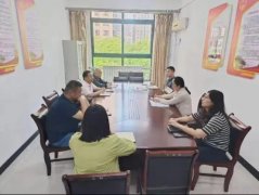 洛龙区古城街道办事处听取招商十组对招商引资工作进展情况汇报