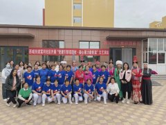 西城街道富河社区开展“党建引领促团结 凝心聚力谱新篇”文艺演出
