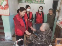 梁园区东风街道“银晖”工作室：开展“关爱老年人 银晖送温暖 ”活动